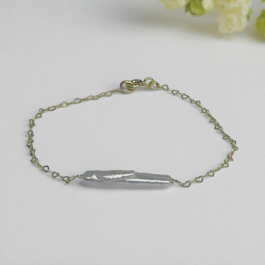 Aurora Baroque Pearl Bracelet 14k Gold Heart Chain